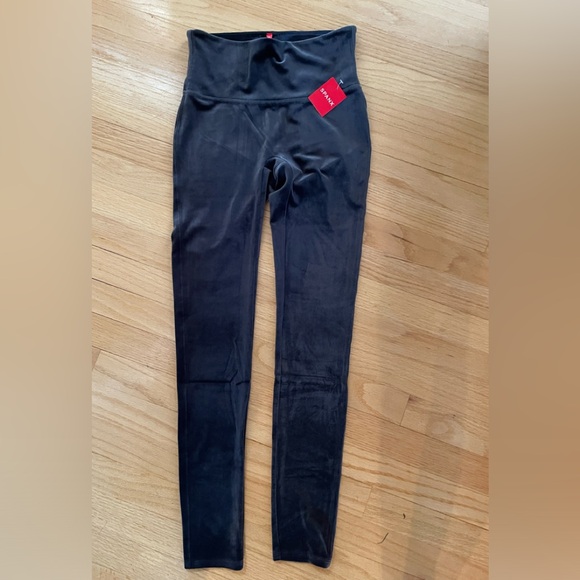 NWT SPANX Navy Velvet Leggings #2070 Size Medium - Picture 2 of 4